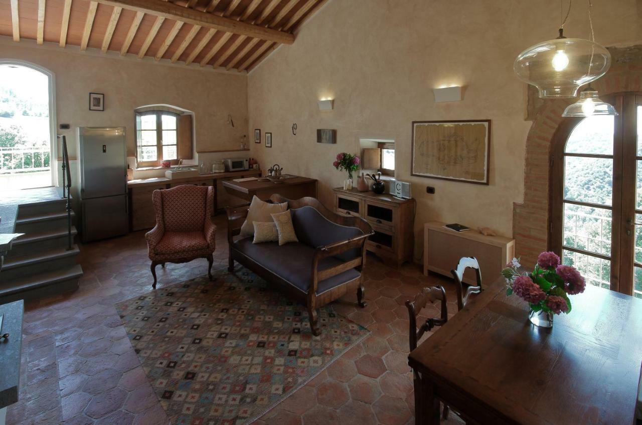 Podere Ripi Volterra Exterior photo