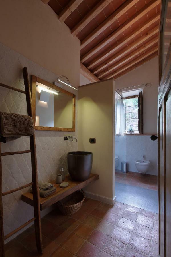 Podere Ripi Volterra Exterior photo